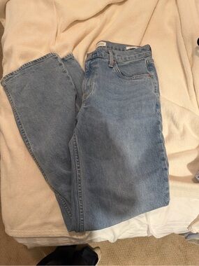 Aritzia denim forum Light Blue Denim Nico Low-Rise straight leg Jeans